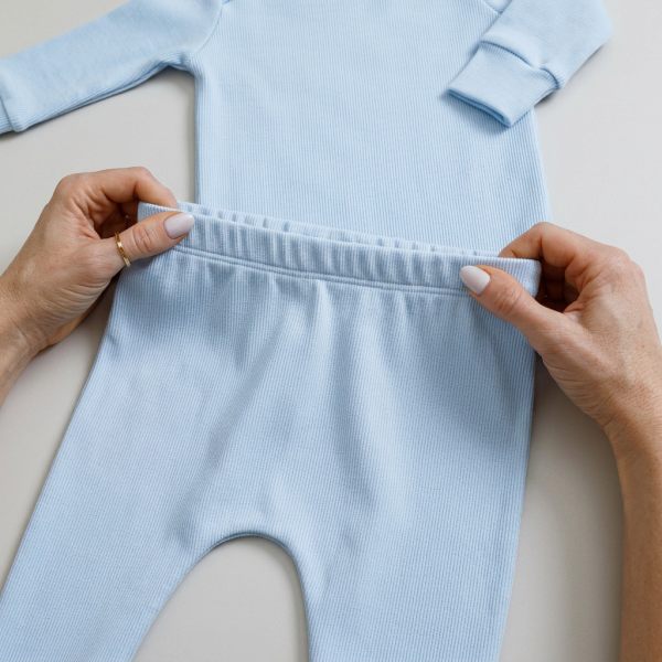 enxoval para bebe lista de enxoval maternidade dicas de maternidade mamae de primeira viagem recem nasciso puerperio amamentacao duvidas sobre maternidade gravidez parto cesaria parto natural dicas para o sono do bebe dicas de amamentacao primeiros passos do bebe macacão infantil, macacão bebe, malha 100% algodão, verão, baby, site confiável, primavera verão, peças infantis, moda infantil, roupa de criança, conjunto body manga curta infantil, unissex, le coeur, minimalista, Roupas de bebê, Roupas infantis, Moda bebê, Roupas para recém-nascido, loja de bebê online, Conjuntos de bebê, Roupa de bebê a preço acessível, Roupas de bebê em promoção, Roupas de bebê para o verão, Conjuntos de roupas de bebê, Roupas de bebê meia estação, Roupa que cresce junto com o bebê, calça para bebê, Macacão para bebê Camiseta bebê, Roupas de bebê Fáceis de trocar, Body bebê, Calça bebê, macacão com pezinho, Saída de maternidade, Roupa de bebê para sair da maternidade, Roupa para neném, Peças para neném maternidade sapatinho de bebe mantinha de bebe roupa de bebe menino roupa de bebe menina touca para bebe gorro para bebe pecas para aquecer o bebe inverno roupas de inverno para bebe o que levar na bolsa da maternidade o que o bebe mais usa nos primeiros dias leite materno amamentação doula dicas de amamentacao como amamentar dor pra amamentar meias para bebe mantas para bebe saida de maternidade sapatinhos de bebe enxoval bebe bolsa de bebe cha revelacao ideia de cha revelacao meia bebe touca bebe manta bebe sapatinho bebe