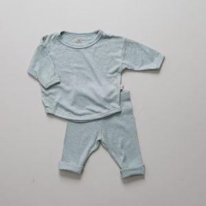 Conjunto Bebê Peluciado Camiseta Over e Calça