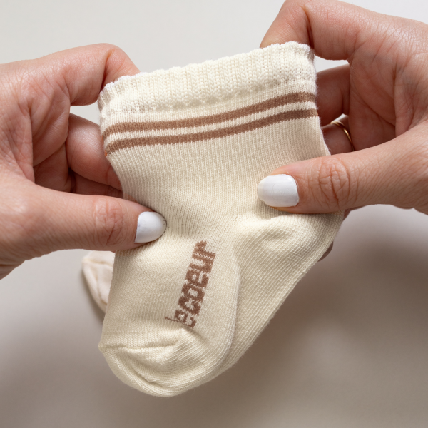 enxoval para bebê, lista de enxoval maternidade, dicas de maternidade, mamãe de primeira viagem, recém-nascido, puerpério, amamentação, dúvidas sobre maternidade, gravidez, parto, cesárea, parto natural, dicas para o sono do bebê, primeiros passos do bebê, macacão infantil, macacão bebê, malha 100% algodão, verão, primavera verão, baby, site confiável, peças infantis, moda infantil, roupa de criança, conjunto body manga curta infantil, unissex, Le Coeur, minimalista, roupas de bebê, roupas infantis, moda bebê, roupas para recém-nascido, loja de bebê online, conjuntos de bebê, roupa de bebê a preço acessível, roupas de bebê em promoção, roupas de bebê para o verão, conjuntos de roupas de bebê, roupas de bebê meia estação, roupa que cresce junto com o bebê, calça para bebê, macacão para bebê, camiseta bebê, roupas de bebê fáceis de trocar, body bebê, calça bebê, macacão com pezinho, saída de maternidade, roupa de bebê para sair da maternidade, roupa para neném, peças para neném maternidade, sapatinho de bebê, mantinha de bebê, roupa de bebê menino, roupa de bebê menina, touca para bebê, gorro para bebê, peças para aquecer o bebê, inverno, roupas de inverno para bebê, kit maternidade, enxoval bebê completo, kit body e calça bebê, kit saída de maternidade, kit roupas de recém-nascido, calça bebê suedine algodão, roupa de bebê confortável, enxoval bebê, roupas infantis, roupas para bebês preço, calça bebê, roupas personalizadas, roupas de maternidade, roupas de bebê confortáveis, calça de bebê unissex, ideias para mesversário, dicas de amamentação, quarto de bebê, decoração para quarto de bebê, malha leve e respirável, feito em algodão, confortável, maciez, moderna e estilosa, peças meia estação, enxoval completo para bebê, o que levar na mala da maternidade, lista enxoval maternidade atualizada, enxoval prático para recém-nascido, itens essenciais do enxoval, enxoval para mamãe e bebê, bolsa maternidade organizada, maternidade real, maternidade leve, maternidade na prática, dicas para mamães de primeira viagem, cuidados com o bebê recém-nascido, o que comprar antes do nascimento, roupinhas para maternidade, enxoval minimalista, enxoval sustentável para bebê, roupas fresquinhas para bebê, moda bebê verão, roupa leve para dias quentes, conjuntinho de verão bebê, roupas de bebê respiráveis, tecidos leves para o calor, roupas de bebê para meia-estação, looks de verão para bebê, conforto térmico para o bebê, roupa de bebê para clima quente, kit verão bebê, looks básicos de verão, roupas de bebê para passear, roupas de bebê para o dia a dia, roupas de bebê 100% algodão, algodão macio para bebê, roupas de bebê hipoalergênicas, tecidos naturais para bebê, roupas sem poliéster, malha respirável para bebê, roupas seguras para a pele do bebê, conforto e maciez para o bebê, roupas que não irritam a pele, roupas duráveis e confortáveis, roupas que acompanham o crescimento, qualidade premium infantil, roupas com toque suave, body de algodão para bebê, body manga curta bebê verão, calça bebê algodão, macacão leve para recém-nascido, conjunto bebê minimalista, roupas básicas para bebê, roupas neutras unissex, roupinhas para bebê menino e menina, kit body e calça bebê, kit roupas para recém-nascido, saída maternidade algodão, roupas práticas para trocar, roupas para o enxoval do bebê, roupas para dormir o bebê, pijaminha bebê, roupa para o bebê dormir confortável, amor em cada detalhe, feito com carinho para o bebê, cada fase com conforto, roupas para momentos especiais, estilo minimalista infantil, conforto que abraça, roupas que acompanham o crescimento, moda infantil afetiva, roupas pensadas para o dia a dia da mamãe.