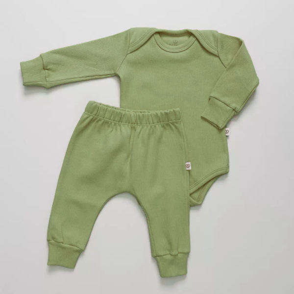 enxoval para bebe lista de enxoval maternidade dicas de maternidade mamae de primeira viagem recem nasciso puerperio amamentacao duvidas sobre maternidade gravidez parto cesaria parto natural dicas para o sono do bebe dicas de amamentacao primeiros passos do bebe macacão infantil, macacão bebe, malha 100% algodão, verão, baby, site confiável, primavera verão, peças infantis, moda infantil, roupa de criança, conjunto body manga curta infantil, unissex, le coeur, minimalista, Roupas de bebê, Roupas infantis, Moda bebê, Roupas para recém-nascido, loja de bebê online, Conjuntos de bebê, Roupa de bebê a preço acessível, Roupas de bebê em promoção, Roupas de bebê para o verão, Conjuntos de roupas de bebê, Roupas de bebê meia estação, Roupa que cresce junto com o bebê, calça para bebê, Macacão para bebê Camiseta bebê, Roupas de bebê Fáceis de trocar, Body bebê, Calça bebê, macacão com pezinho, Saída de maternidade, Roupa de bebê para sair da maternidade, Roupa para neném, Peças para neném maternidade sapatinho de bebe mantinha de bebe roupa de bebe menino roupa de bebe menina touca para bebe gorro para bebe pecas para aquecer o bebe inverno roupas de inverno para bebe o que levar na bolsa da maternidade o que o bebe mais usa nos primeiros dias leite materno amamentação doula dicas de amamentacao como amamentar dor pra amamentar meias para bebe mantas para bebe saida de maternidade sapatinhos de bebe enxoval bebe bolsa de bebe cha revelacao ideia de cha revelacao meia bebe touca bebe manta bebe sapatinho bebe