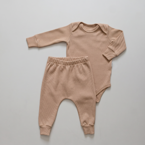 enxoval para bebe lista de enxoval maternidade dicas de maternidade mamae de primeira viagem recem nasciso puerperio amamentacao duvidas sobre maternidade gravidez parto cesaria parto natural dicas para o sono do bebe dicas de amamentacao primeiros passos do bebe macacão infantil, macacão bebe, malha 100% algodão, verão, baby, site confiável, primavera verão, peças infantis, moda infantil, roupa de criança, conjunto body manga curta infantil, unissex, le coeur, minimalista, Roupas de bebê, Roupas infantis, Moda bebê, Roupas para recém-nascido, loja de bebê online, Conjuntos de bebê, Roupa de bebê a preço acessível, Roupas de bebê em promoção, Roupas de bebê para o verão, Conjuntos de roupas de bebê, Roupas de bebê meia estação, Roupa que cresce junto com o bebê, calça para bebê, Macacão para bebê Camiseta bebê, Roupas de bebê Fáceis de trocar, Body bebê, Calça bebê, macacão com pezinho, Saída de maternidade, Roupa de bebê para sair da maternidade, Roupa para neném, Peças para neném maternidade sapatinho de bebe mantinha de bebe roupa de bebe menino roupa de bebe menina touca para bebe gorro para bebe pecas para aquecer o bebe inverno roupas de inverno para bebe o que levar na bolsa da maternidade o que o bebe mais usa nos primeiros dias leite materno amamentação doula dicas de amamentacao como amamentar dor pra amamentar meias para bebe mantas para bebe saida de maternidade sapatinhos de bebe enxoval bebe bolsa de bebe cha revelacao ideia de cha revelacao meia bebe touca bebe manta bebe sapatinho bebe