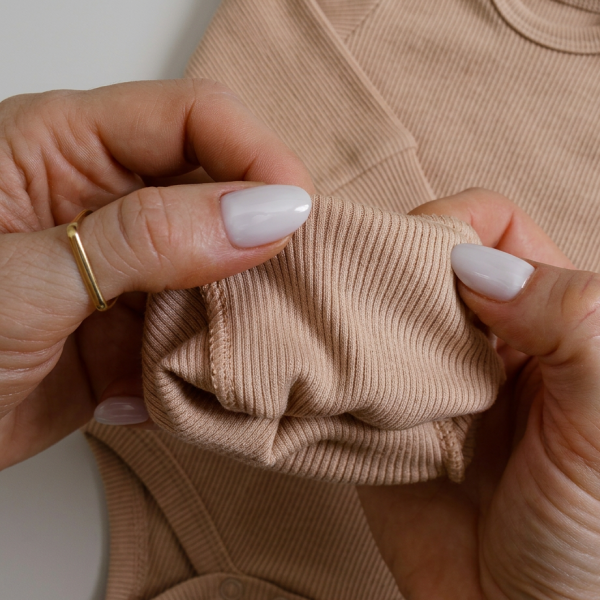 enxoval para bebe lista de enxoval maternidade dicas de maternidade mamae de primeira viagem recem nasciso puerperio amamentacao duvidas sobre maternidade gravidez parto cesaria parto natural dicas para o sono do bebe dicas de amamentacao primeiros passos do bebe macacão infantil, macacão bebe, malha 100% algodão, verão, baby, site confiável, primavera verão, peças infantis, moda infantil, roupa de criança, conjunto body manga curta infantil, unissex, le coeur, minimalista, Roupas de bebê, Roupas infantis, Moda bebê, Roupas para recém-nascido, loja de bebê online, Conjuntos de bebê, Roupa de bebê a preço acessível, Roupas de bebê em promoção, Roupas de bebê para o verão, Conjuntos de roupas de bebê, Roupas de bebê meia estação, Roupa que cresce junto com o bebê, calça para bebê, Macacão para bebê Camiseta bebê, Roupas de bebê Fáceis de trocar, Body bebê, Calça bebê, macacão com pezinho, Saída de maternidade, Roupa de bebê para sair da maternidade, Roupa para neném, Peças para neném maternidade sapatinho de bebe mantinha de bebe roupa de bebe menino roupa de bebe menina touca para bebe gorro para bebe pecas para aquecer o bebe inverno roupas de inverno para bebe o que levar na bolsa da maternidade o que o bebe mais usa nos primeiros dias leite materno amamentação doula dicas de amamentacao como amamentar dor pra amamentar meias para bebe mantas para bebe saida de maternidade sapatinhos de bebe enxoval bebe bolsa de bebe cha revelacao ideia de cha revelacao meia bebe touca bebe manta bebe sapatinho bebe