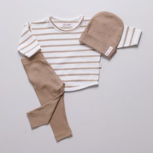 look Infantil Completo com Camiseta longa Tricot, Calça Canelada e Touca