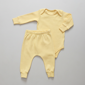 Conjunto Bebê Canelado Body Manga Longa e Calça